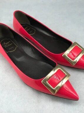 Roger Vivier Belle Red Patent Leather Flats Gold Metal Buckle 38(US 7.5-8)